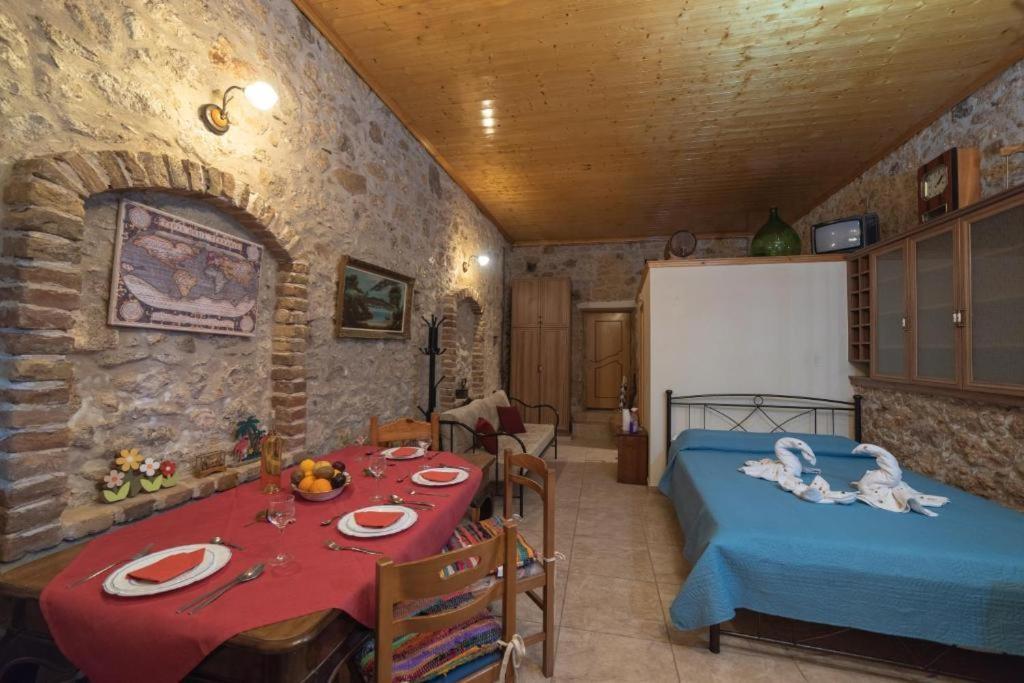 Апартаменты Menecrates Rustic - San Matteo Agios Matthaios  Экстерьер фото